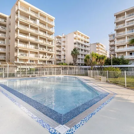 Global Properties, Con Terraza En Residencial Last Canet *