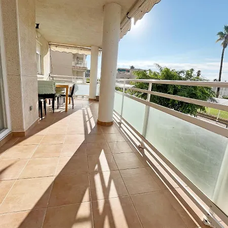 Global Properties, Con Terraza En Residencial Last Canet Apartment *