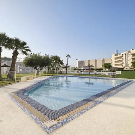 Global Properties, Con Terraza En Residencial Last Canet Apartment *