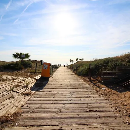 Global Properties, Con Terraza En Residencial Last Canet Apartment